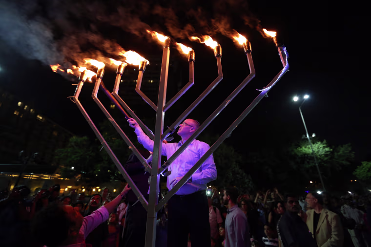 Image: Hanukkah in Mumbai