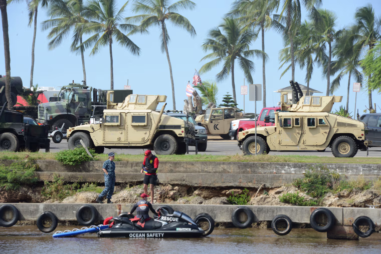 IMAGE: Military search for 12 Marine aviators off North Shore, Oahu