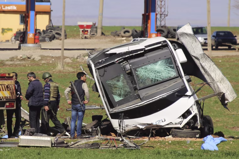 Image: Turkey bus attack