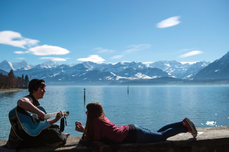 Image: Sunne springlike weather in Switzerland