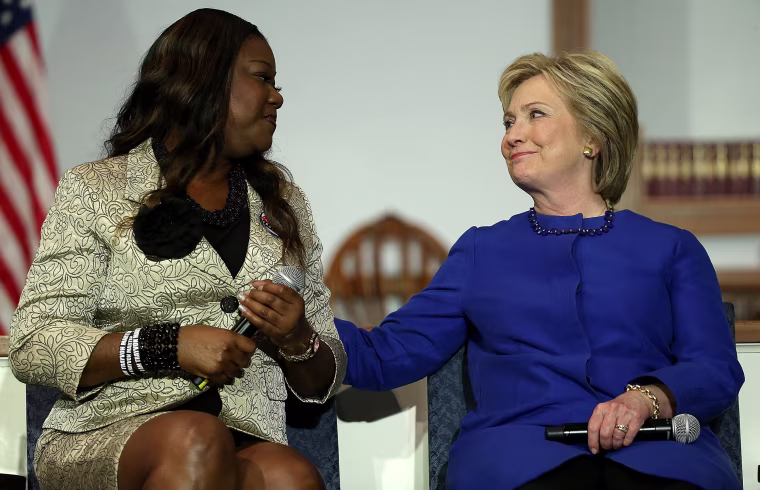 Image: Hillary Clinton Meets With Mothers Who Lost Children To Gun Violence