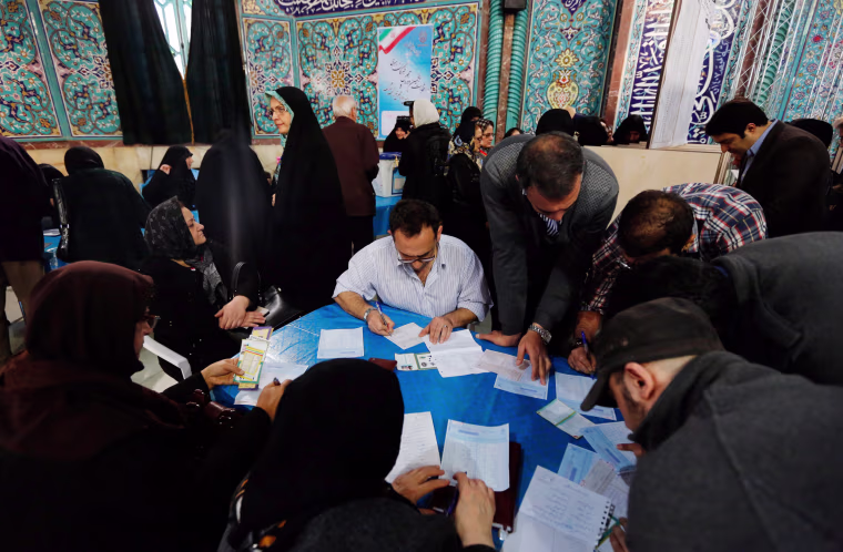 Image:Iran Elections Crowd Cricle