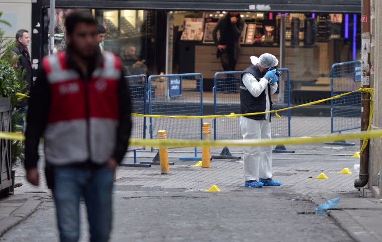 Image: Suicide bomb attack at Istiklal Street in Istanbul