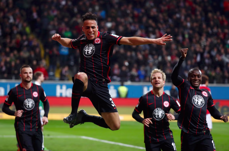 Image: Eintracht Frankfurt v Hannover 96 - German Bundesliga