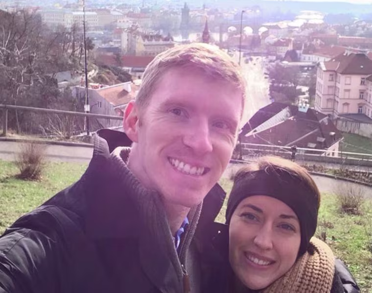 Image: Justin and Stephanie Shults