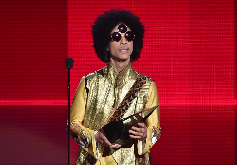 2015 American Music Awards - Show