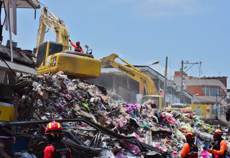 Image: Ecuador earthquake rubble