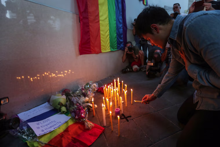 Image: Vigils In Bangkok After The Orlando Shooting