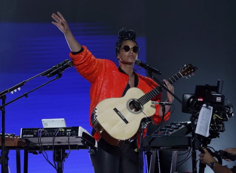 Image: Alicia Keys performs \"In Common\"