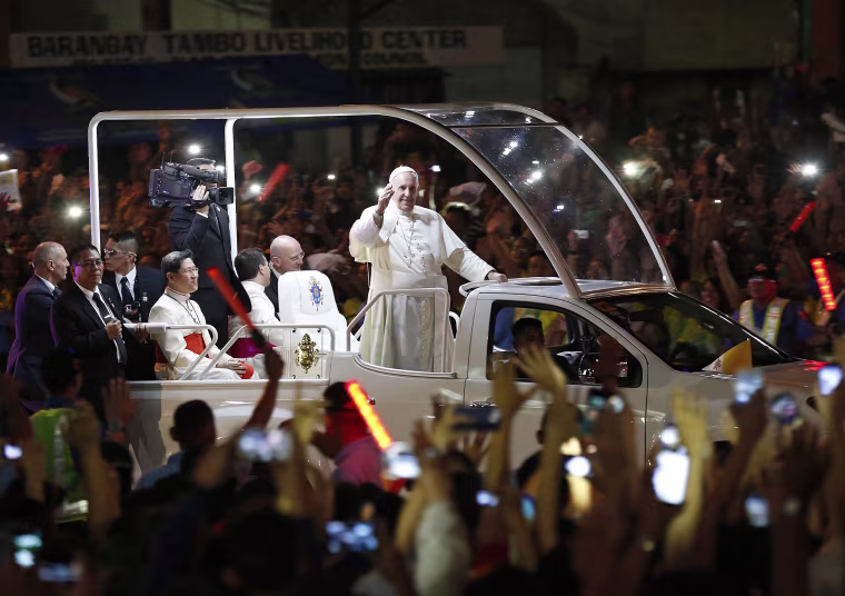 Image: Pope visits Philippines