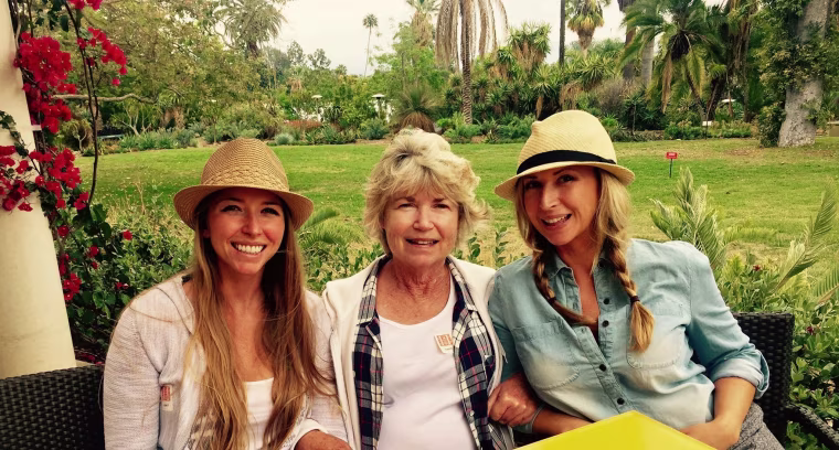 Marilyn Voight (left), Charlene Voight (right) and their mother.