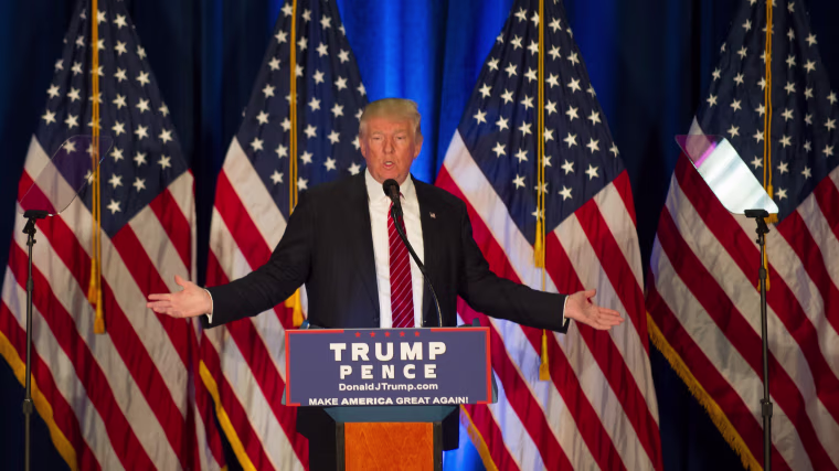 Image: Republican Presidential Nominee Donald Trump Campaigns In Youngstown, Ohio