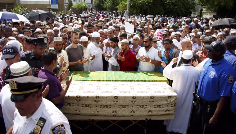 Image: Aftermath of shooting outside Queens mosque