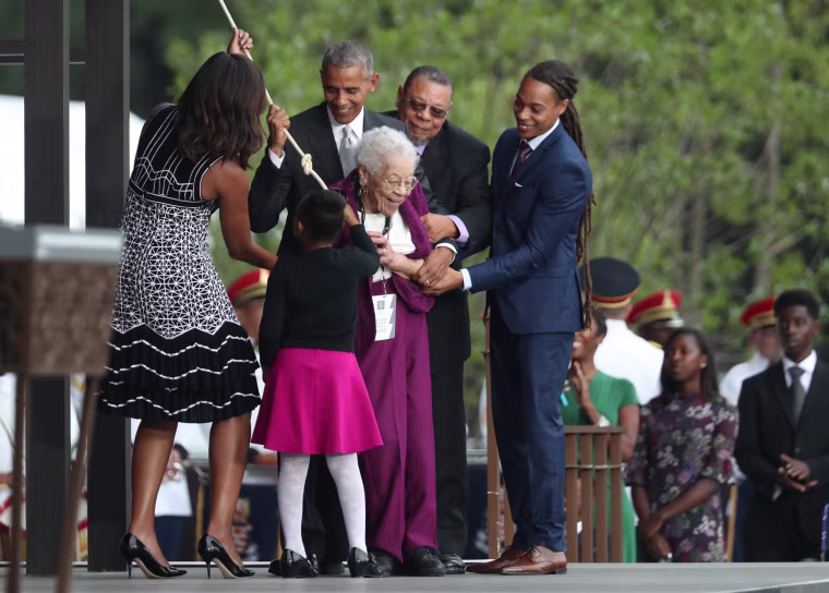 Image: Barack Obama, Michelle Obama, Ruth Odom Bonner