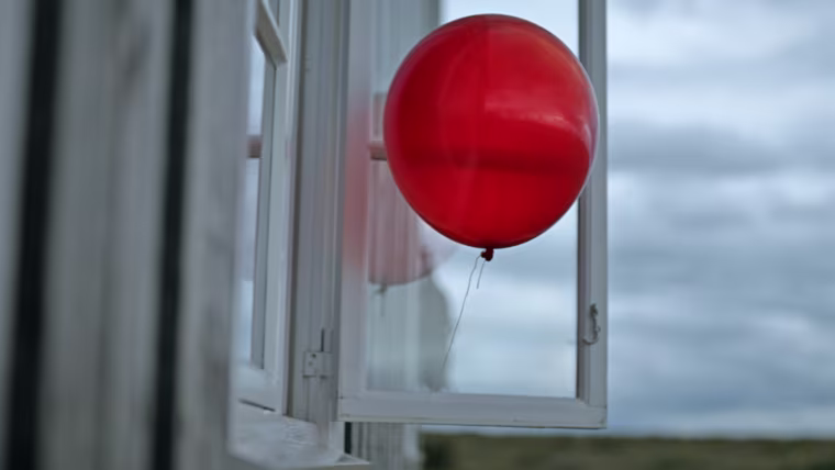 A red balloon is featured in Apples new ad for iOS 10.