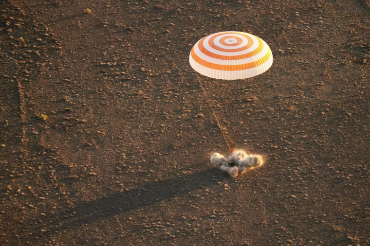 Image: The Soyuz TMA-20M spacecraft lands near the town of Zhezkazgan