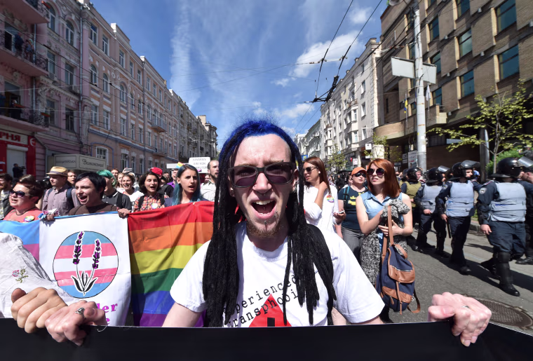 TOPSHOT-UKRAINE-POLITICS-RIGHTS-GAY-HOMOSEXUALITY