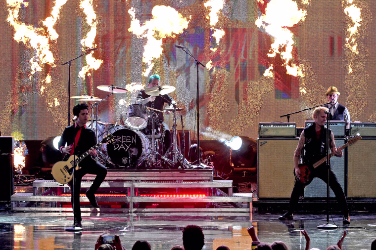 Image: 2016 American Music Awards