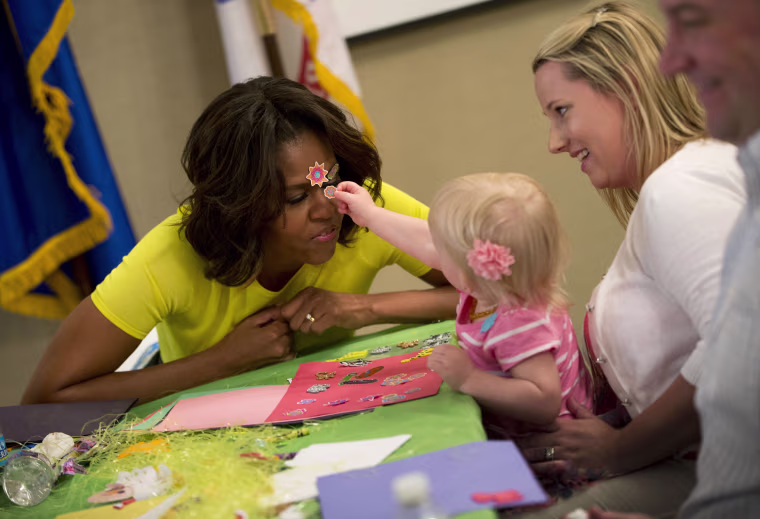 Image: Michelle Obama, Lucas Oppelt, Amy Oppelt, Lily Oppelt
