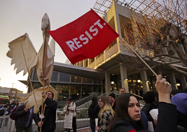 Image: People protest the appearance of Breitbart News editor Milo Yiannopoulos