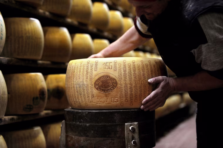 Image:Parmigiano-Reggiano