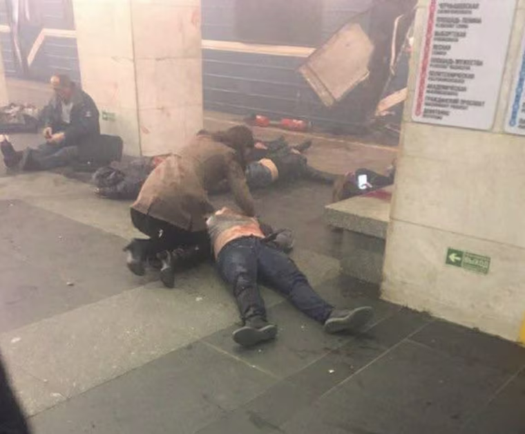 Image: Explosions Rip Through St. Petersburg Metro