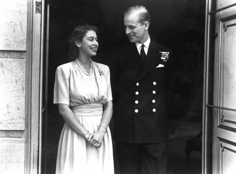Image: ROYAL ENGAGEMENT : 1947