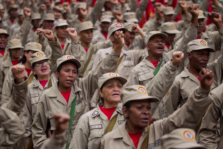 Image: Members of the Venezuelan National Bolivarian Militia march to commemorate their seventh anniversary in Caracas, Venezuela, April 17, 2017.
