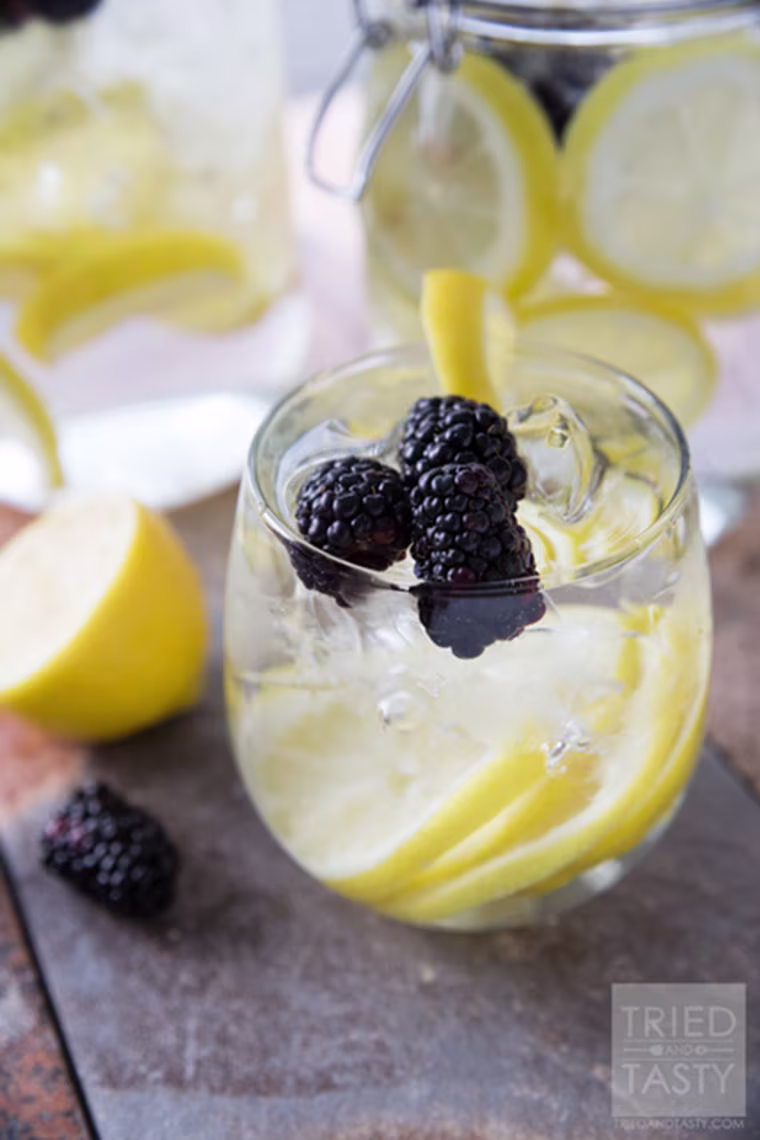 Image: Blackberry lemon infused water
