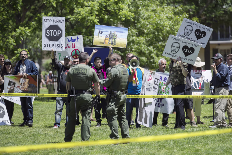 Image: Protesters rally against Erdogan in Washington