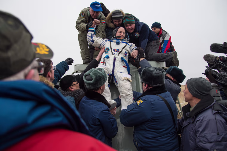 Image: Expedition 46 Landing