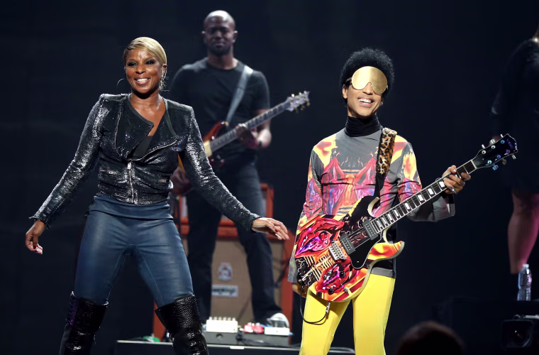 Image: Mary J. Blige and Prince 2012 iHeartRadio Music Festival