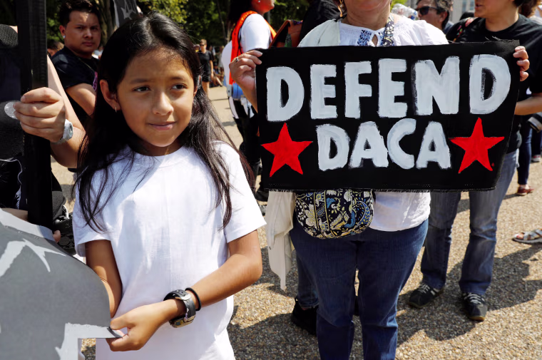 Image: DACA supporters demonstration at the White House in Washington