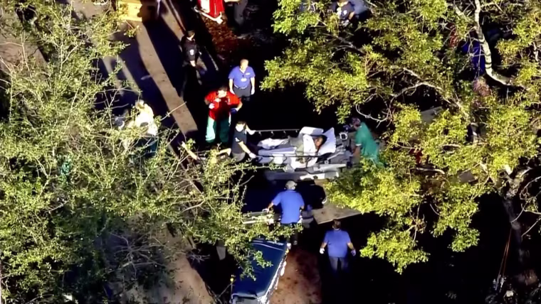 Image: Nursing home evacuated in Florida
