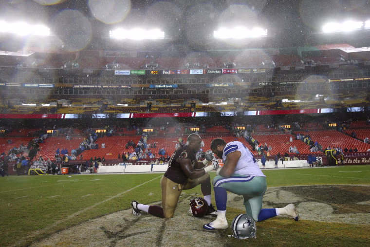 Image: *** BESTPIX *** Dallas Cowboys v Washington Redskins