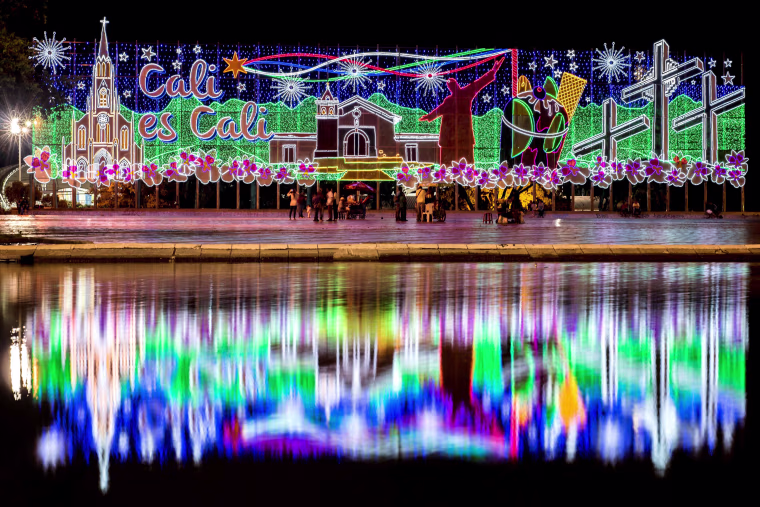 Image: TOPSHOT-COLOMBIA-CHRISTMAS-DECORATION