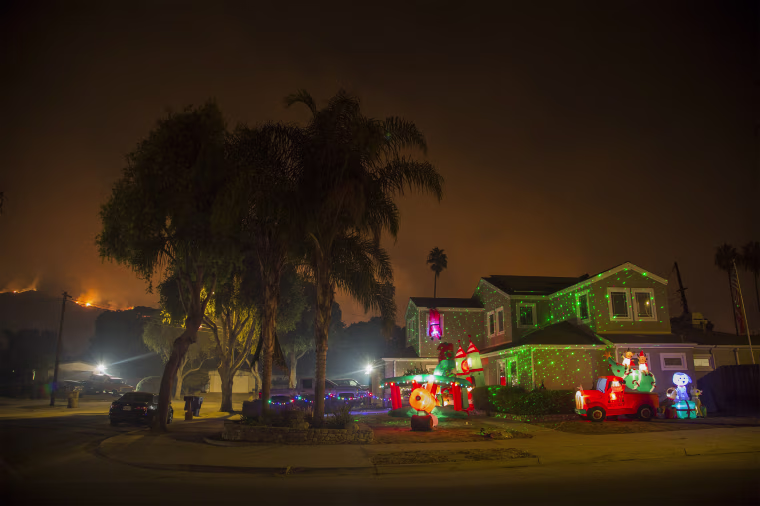 Image: Southern California Wildfires Forces Thousands to Evacuate
