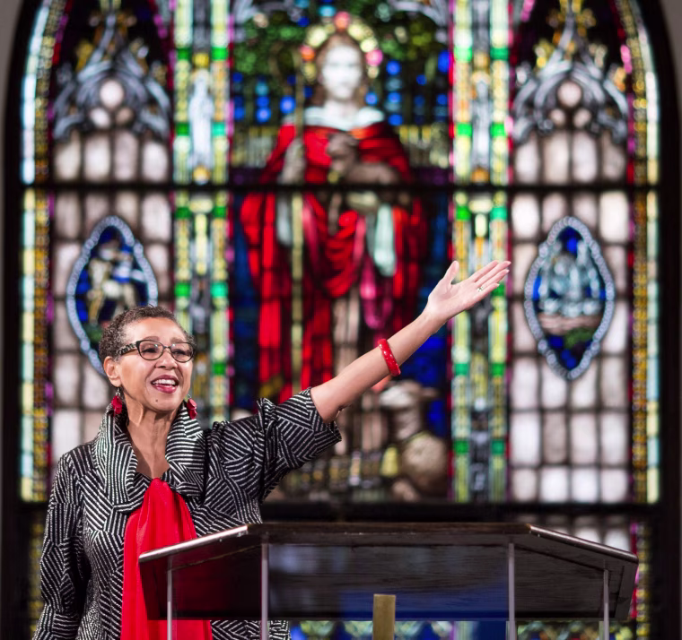 Image: Pastor Gloria White-Hammond officiates a Sunday service at Bethel AME Church