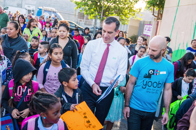 Image: Mayor Eric Garcetti marked International Walk to School Day by walking with families to a local elementary school campus on Oct. 4, 2017.