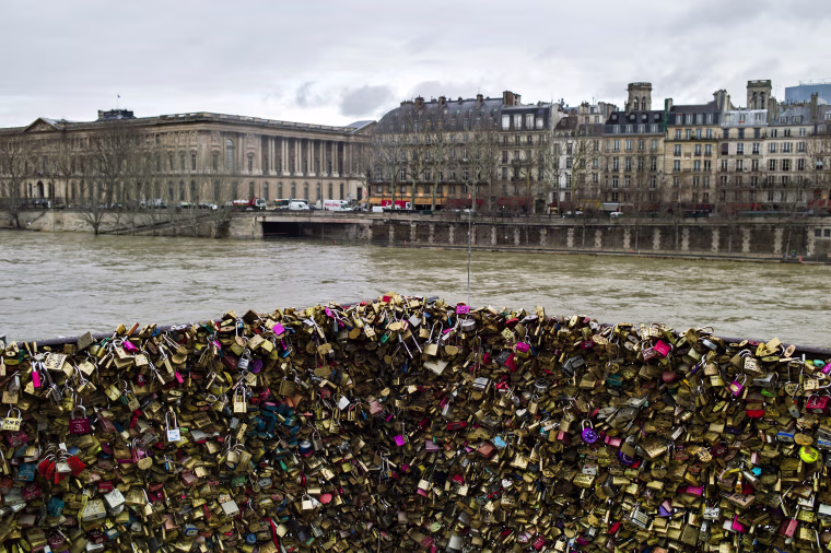 Image: Seduction in Paris