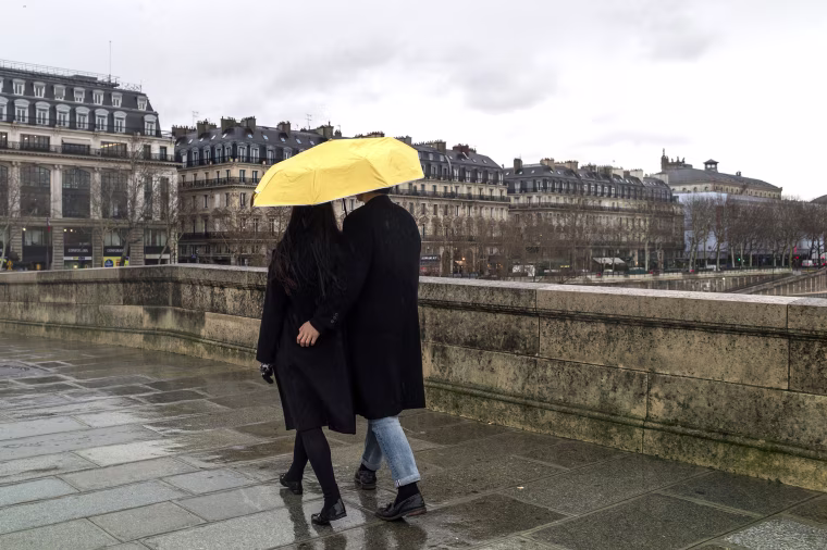 Image: Seduction in Paris