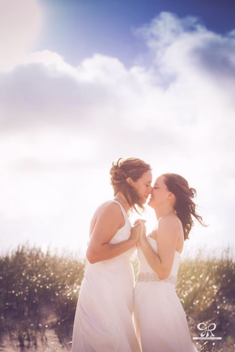 (L-R) Maggie and Amy Lewis on their wedding day.