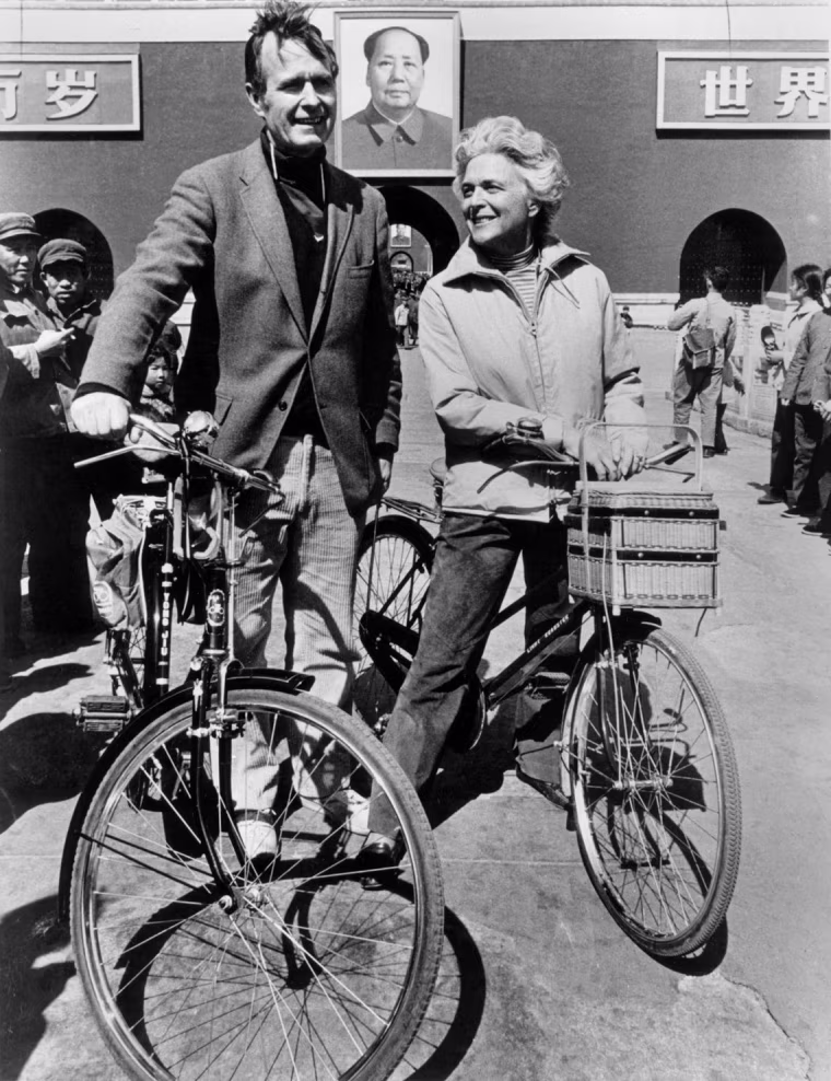 Image: George and Barbara Bush in Beijing in 1974