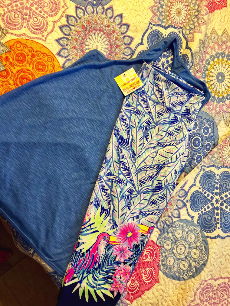 When my Lilly Pulitzer Luxletic Activewear leggings came in the mail, I could hardly wait to try them on.