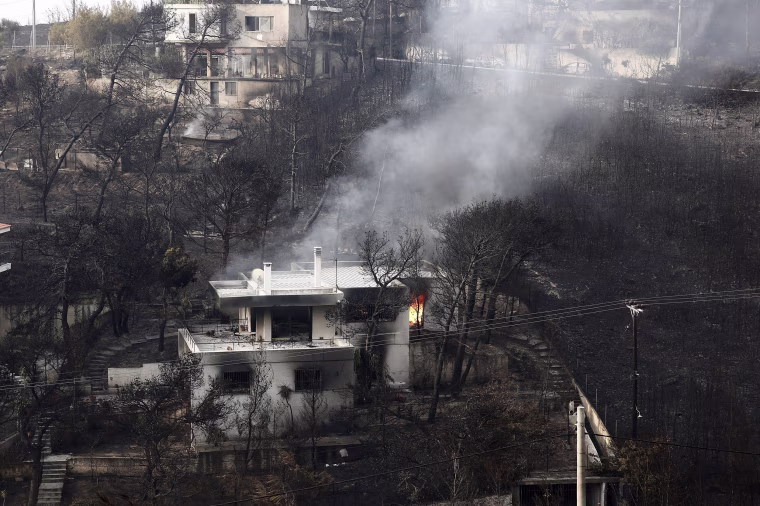 Image: Wildfire in Penteli Mountain in Athens