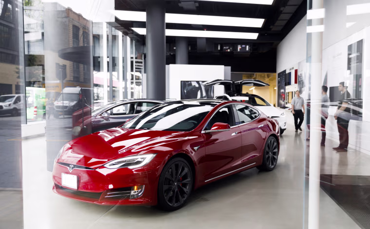 Image: Tesla Dealership