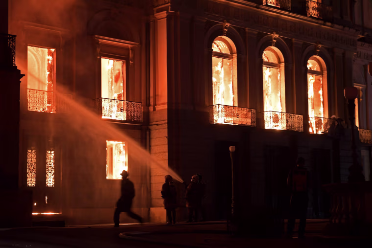Image: Firefighters work as a massive fire engulfs Brazil's National Museum in Rio de Janeiro