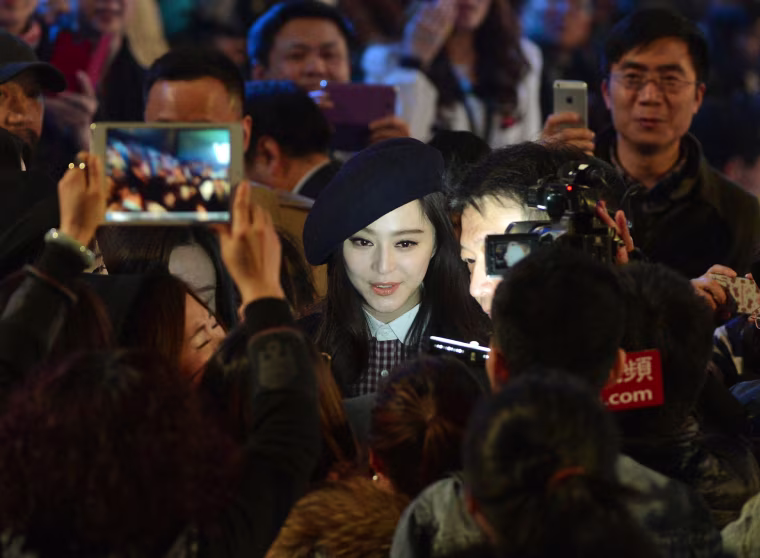 Image: Fan Bingbing attends a show at China Fashion Week