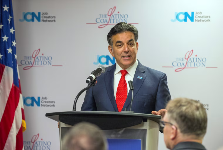 Hector Baretto at the Latino Coalition "Hispanic Heritage Month Power Gala Dinner and Awards Ceremony," in Washington in October 2018.