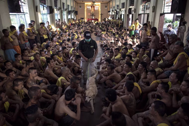 Image: TOPSHOT-PHILIPPINES-CRIME-JAIL